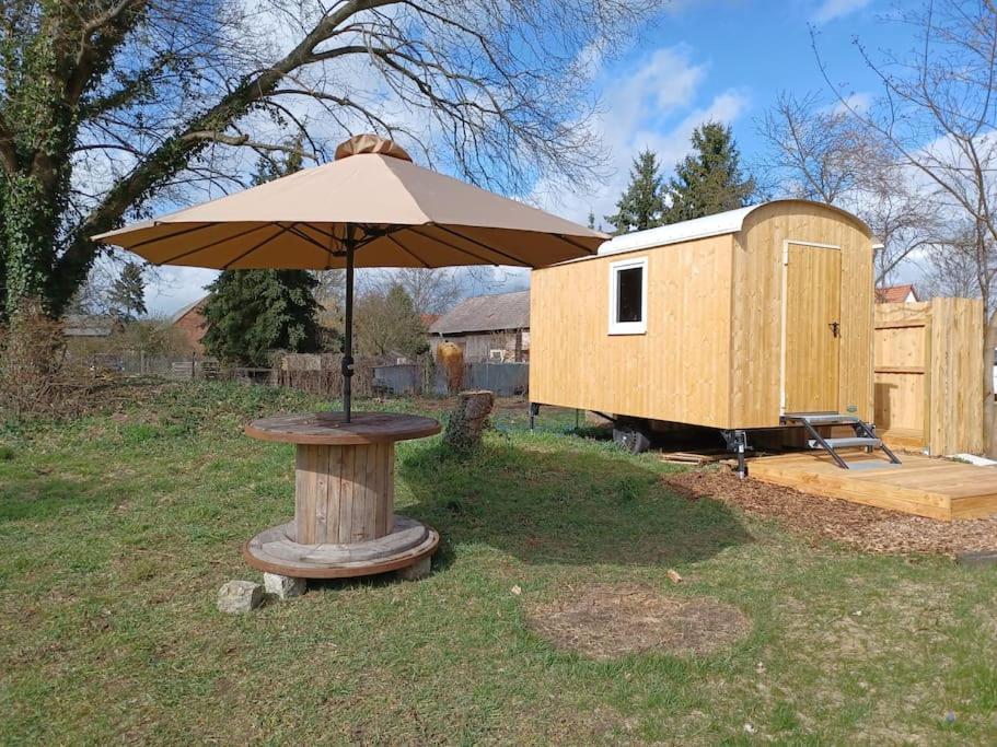 Zirkuswagen Glamping Fuer 2 Mit Veranda Kueche Netflix Parken Und Hofladen Steinhofel المظهر الخارجي الصورة