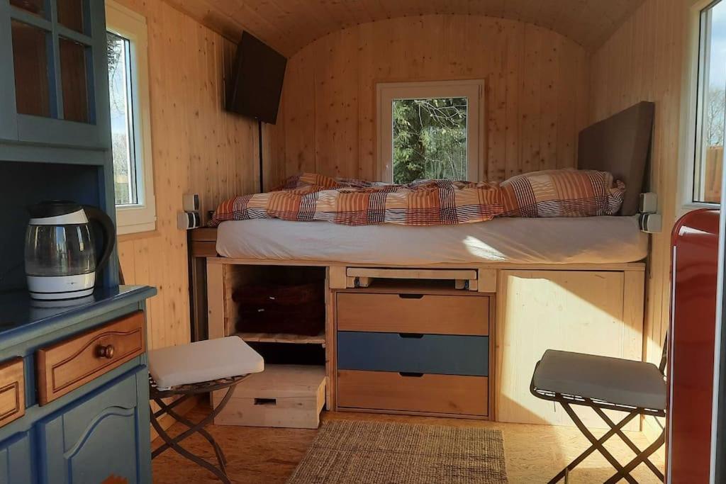 Zirkuswagen Glamping Fuer 2 Mit Veranda Kueche Netflix Parken Und Hofladen Steinhofel المظهر الخارجي الصورة